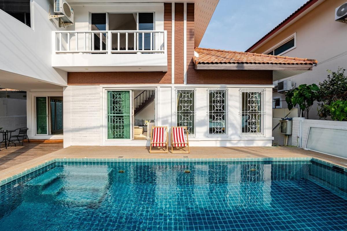 Villa G Warmth Pool Pattaya
